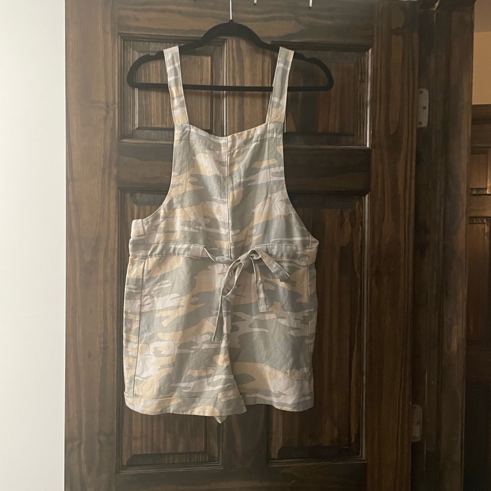 NWT. Women’s Camo Romper. Size: XS